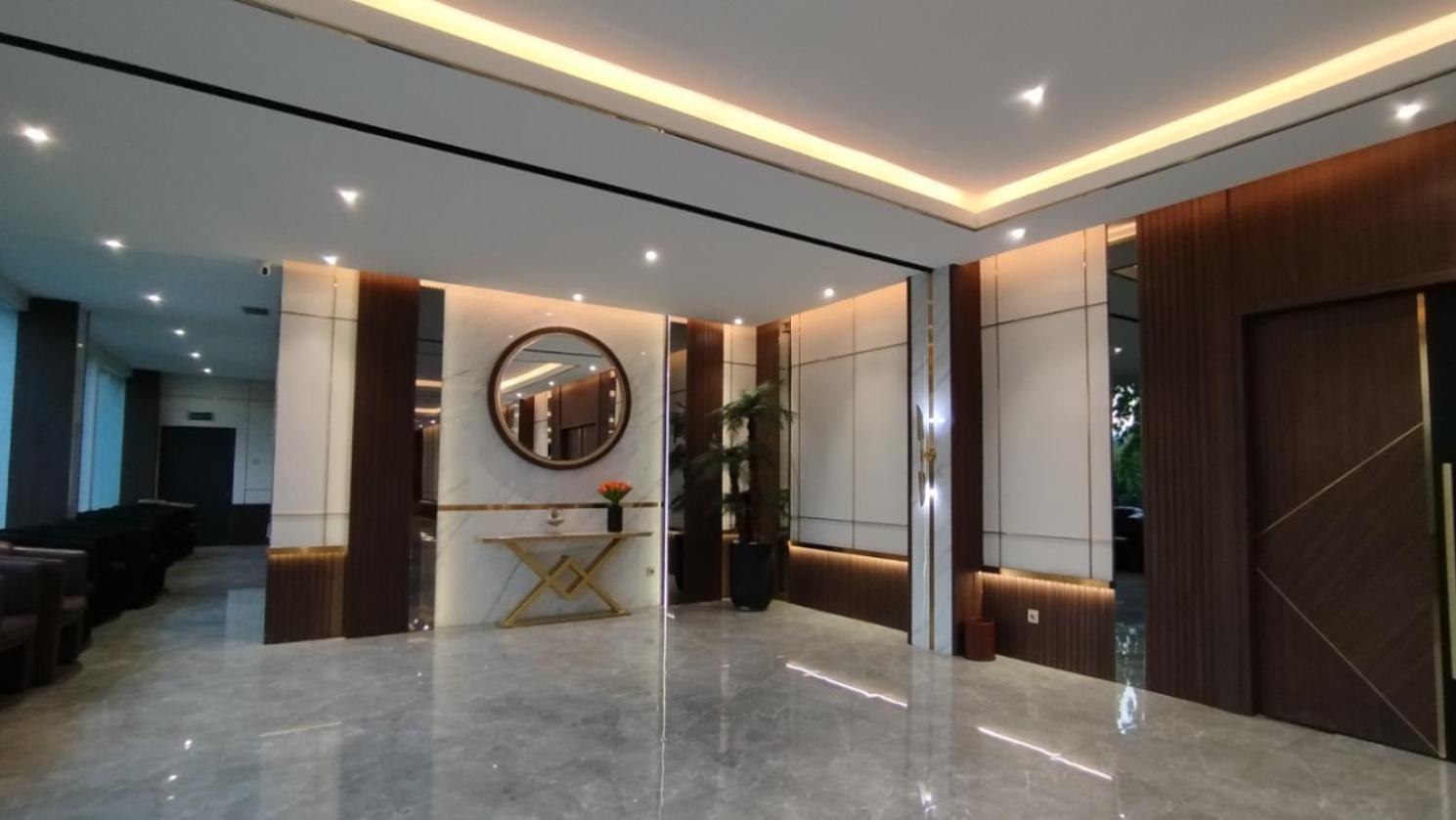 The Sun Hotel Sidoarjo Exterior photo